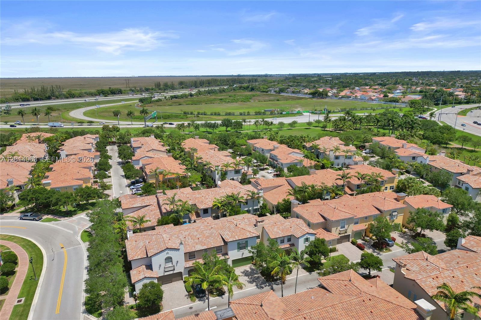 SAWGRASS LAKES - Residential Lease