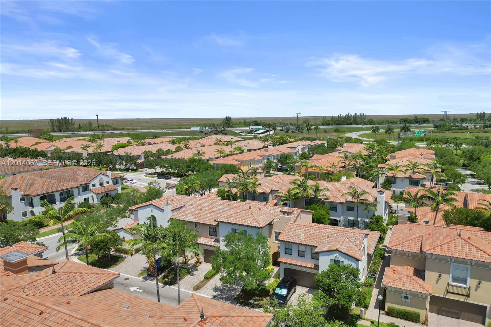 SAWGRASS LAKES - Residential Lease