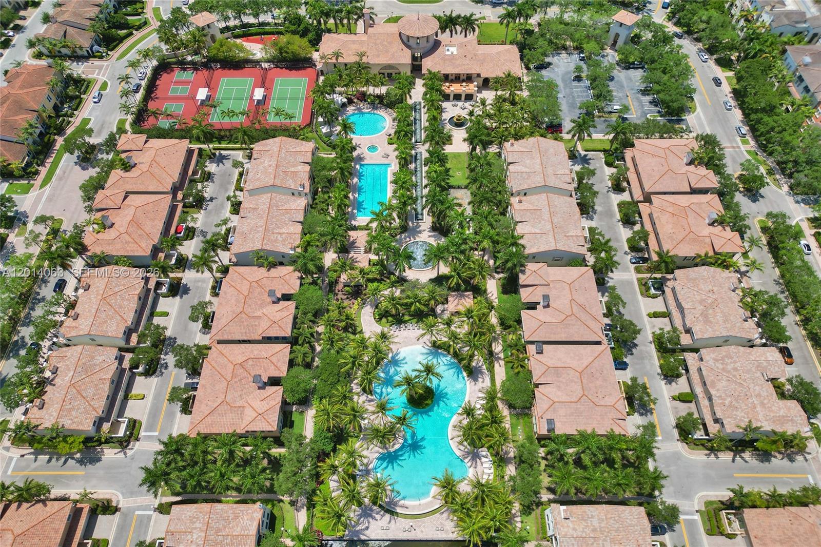 SAWGRASS LAKES - Residential Lease