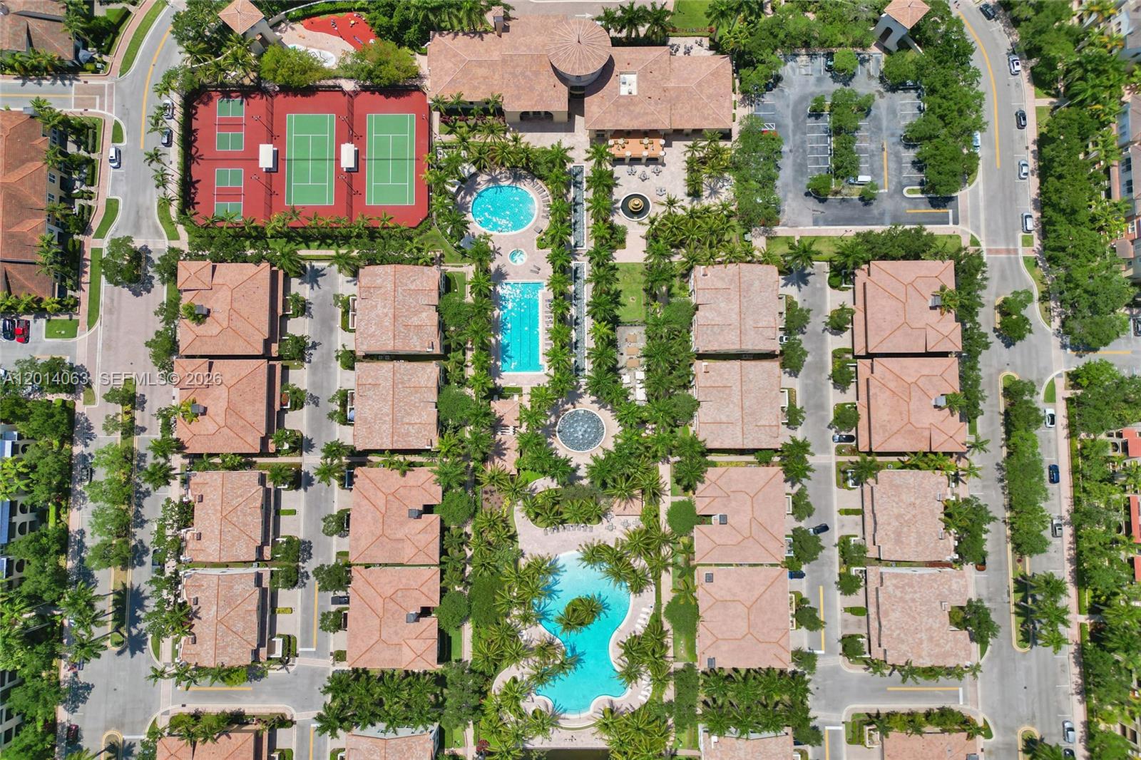 SAWGRASS LAKES - Residential Lease