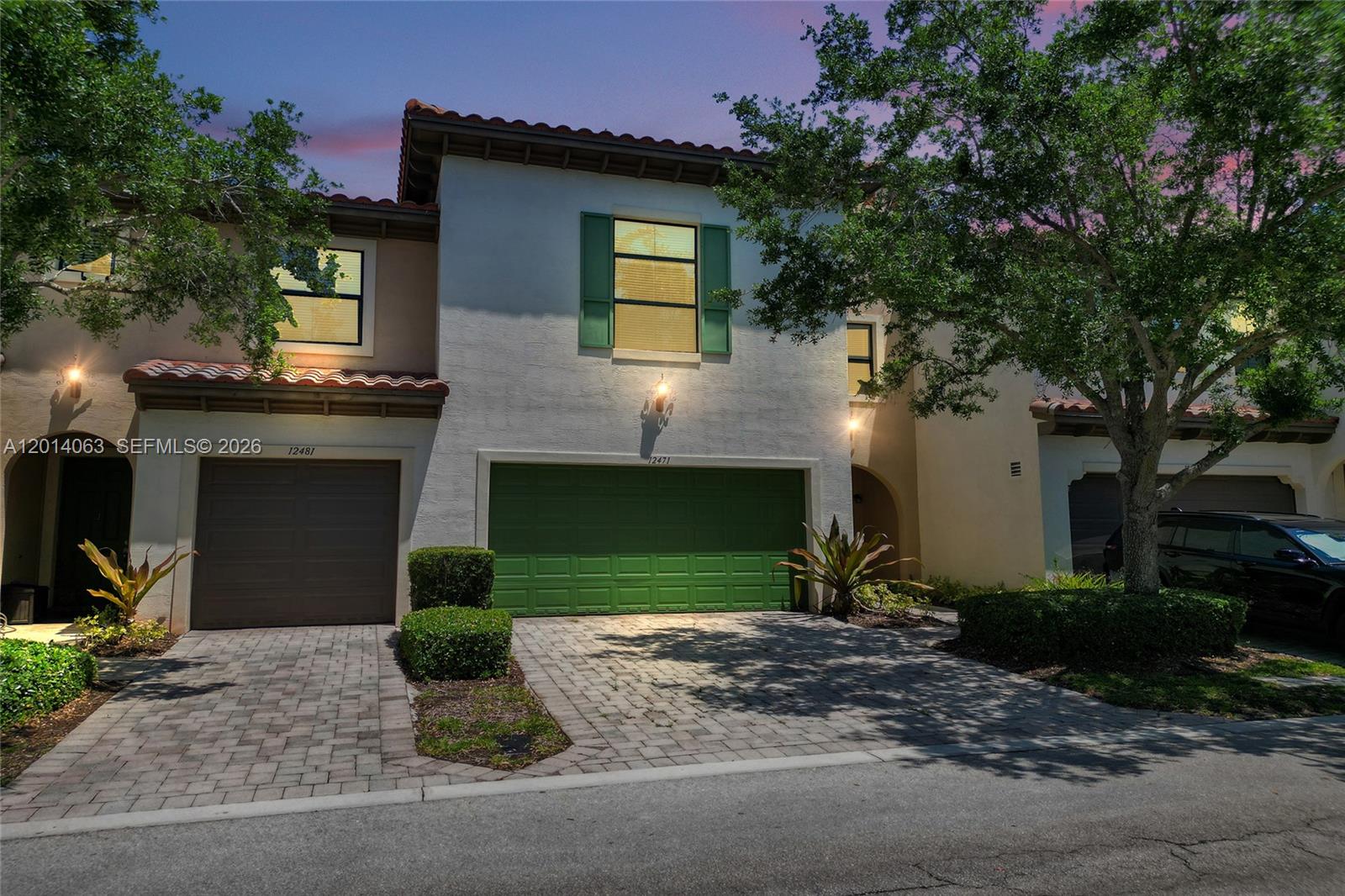 SAWGRASS LAKES - Residential Lease