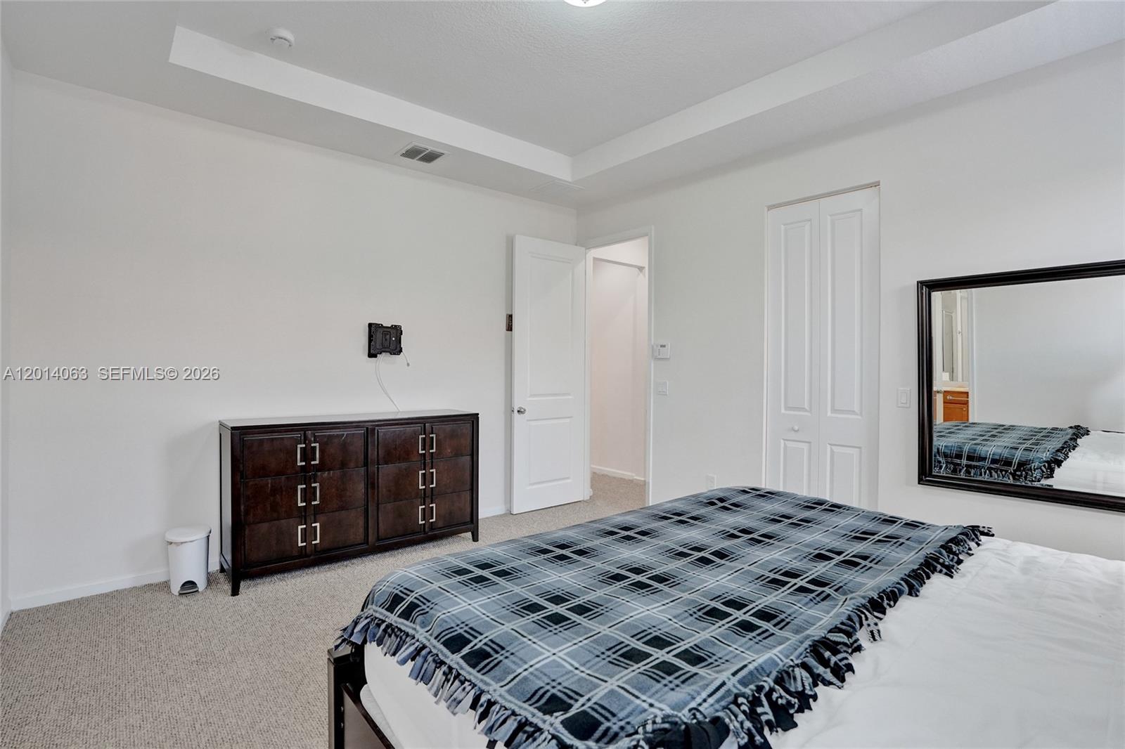 SAWGRASS LAKES - Residential Lease
