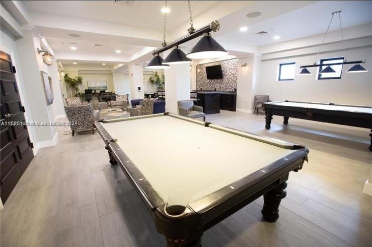 WAVE CONDO - Residential