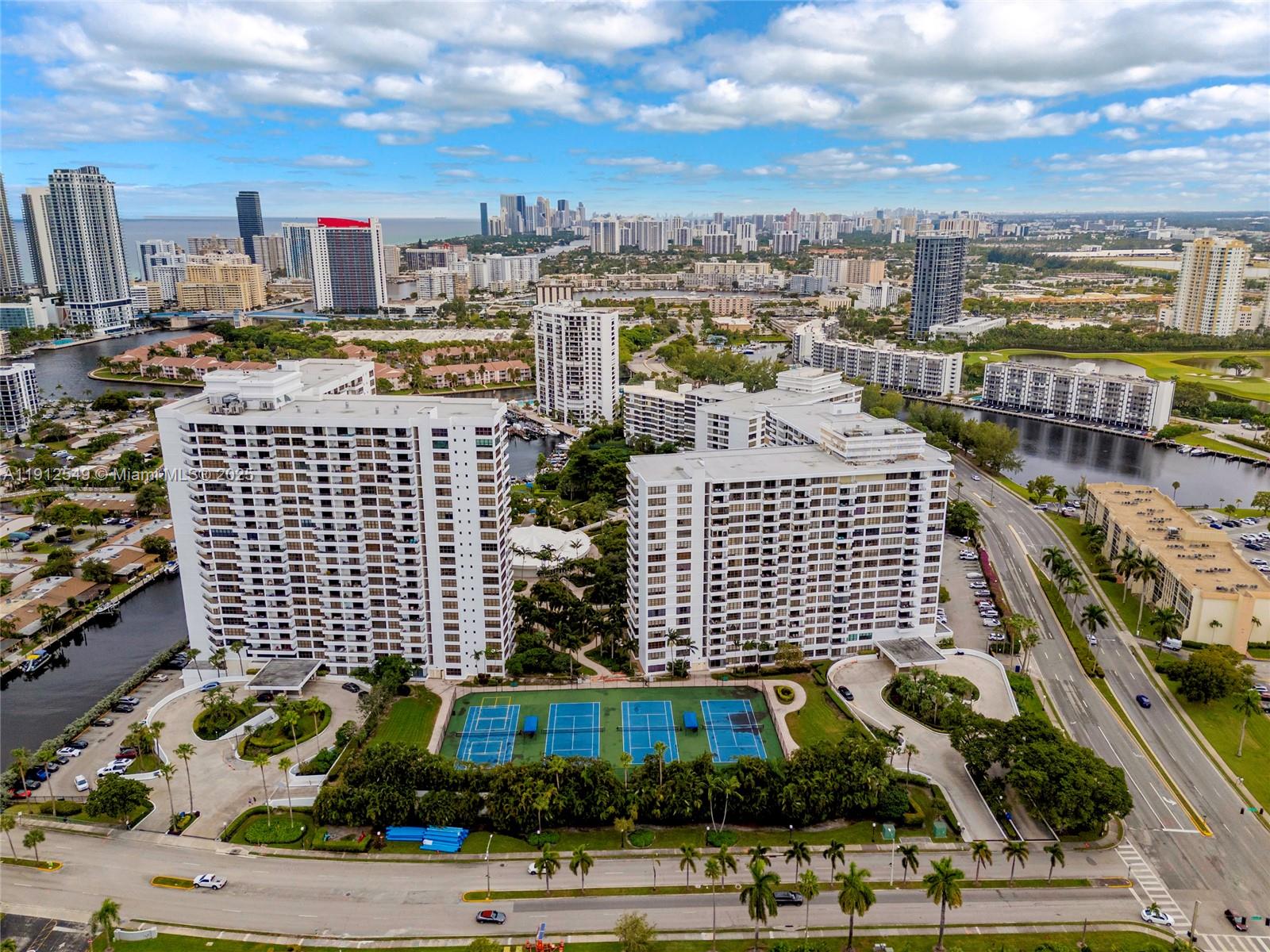 OLYMPUS CONDO PHASE - Residential