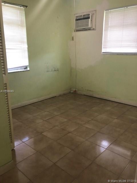 TROPICAL ESTATES - Residential