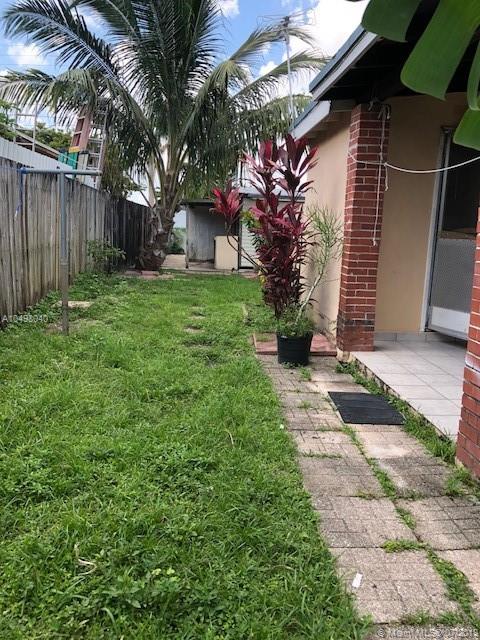 TROPICAL ESTATES - Residential