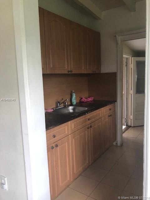 TROPICAL ESTATES - Residential