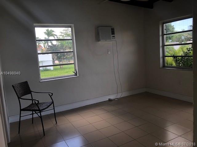 TROPICAL ESTATES - Residential