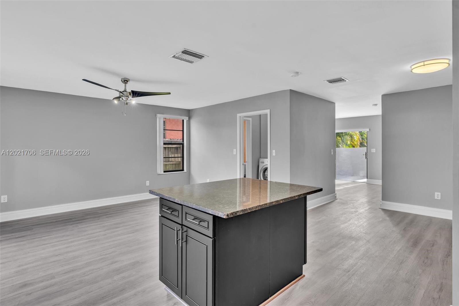 SINGLE FAMILY - Residential