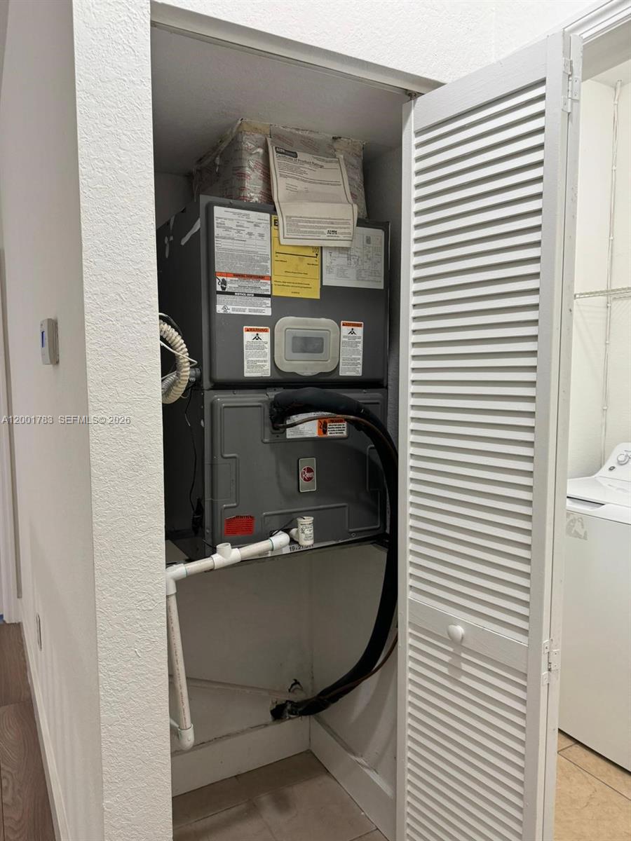 VENETIAN PARC WEST - Residential