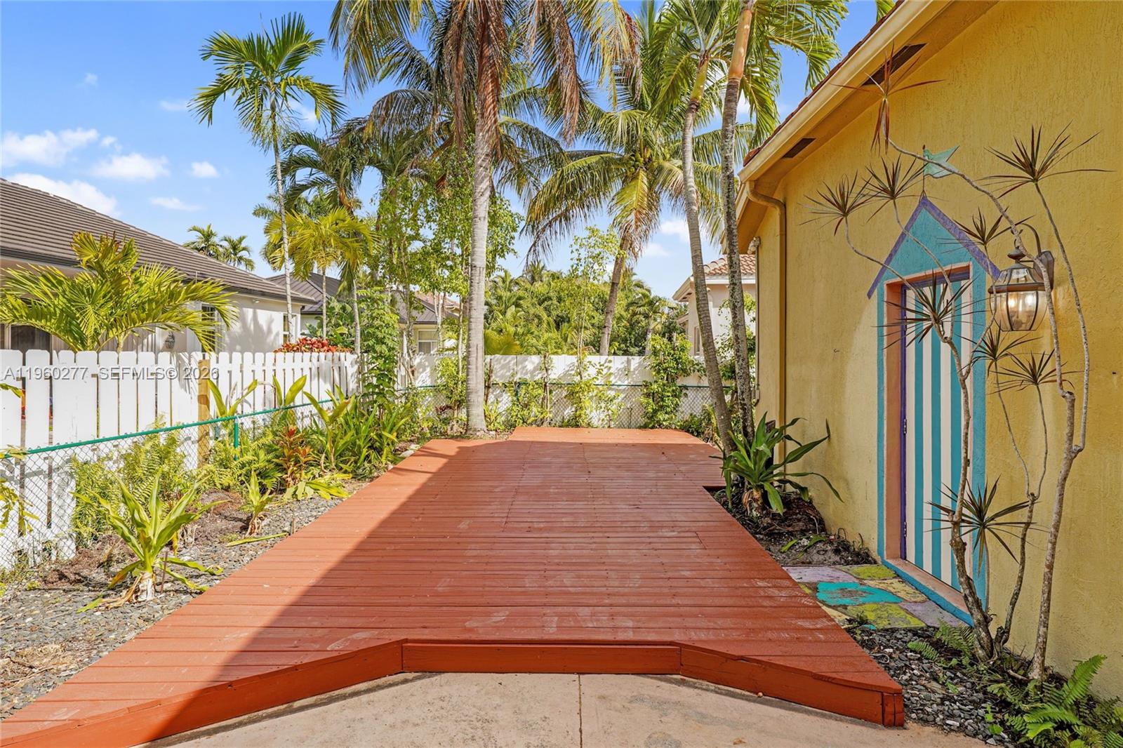 PASADENA AT PEMBROKE SHOR - Residential