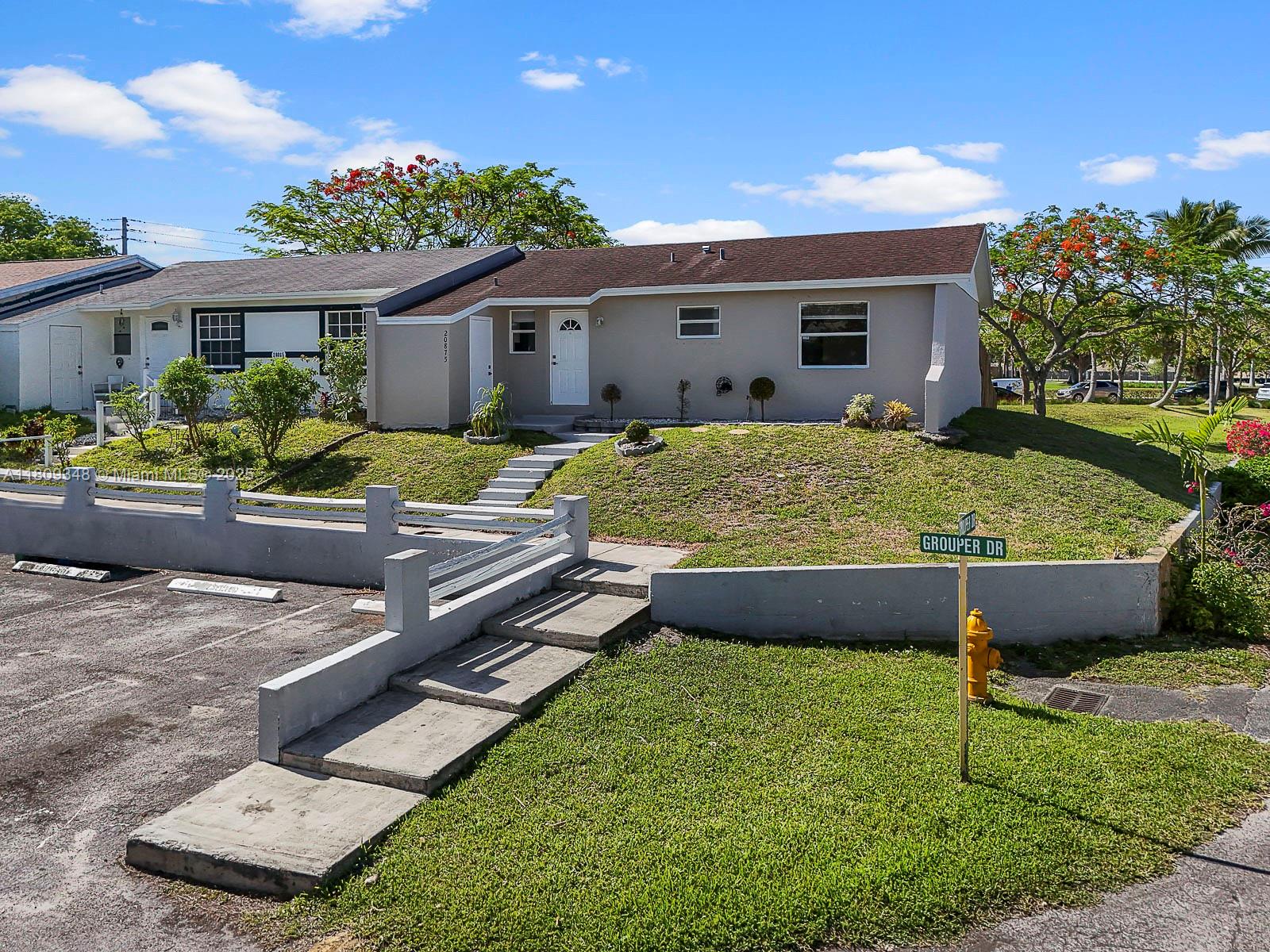 20875 Grouper Dr, Cutler Bay, Miami-Dade County, Florida - 3 Bedrooms  
2 Bathrooms - 