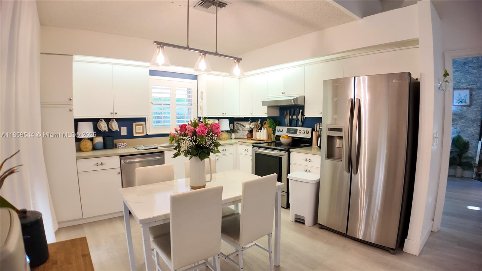 KEYS-GATE NO 2 - Residential