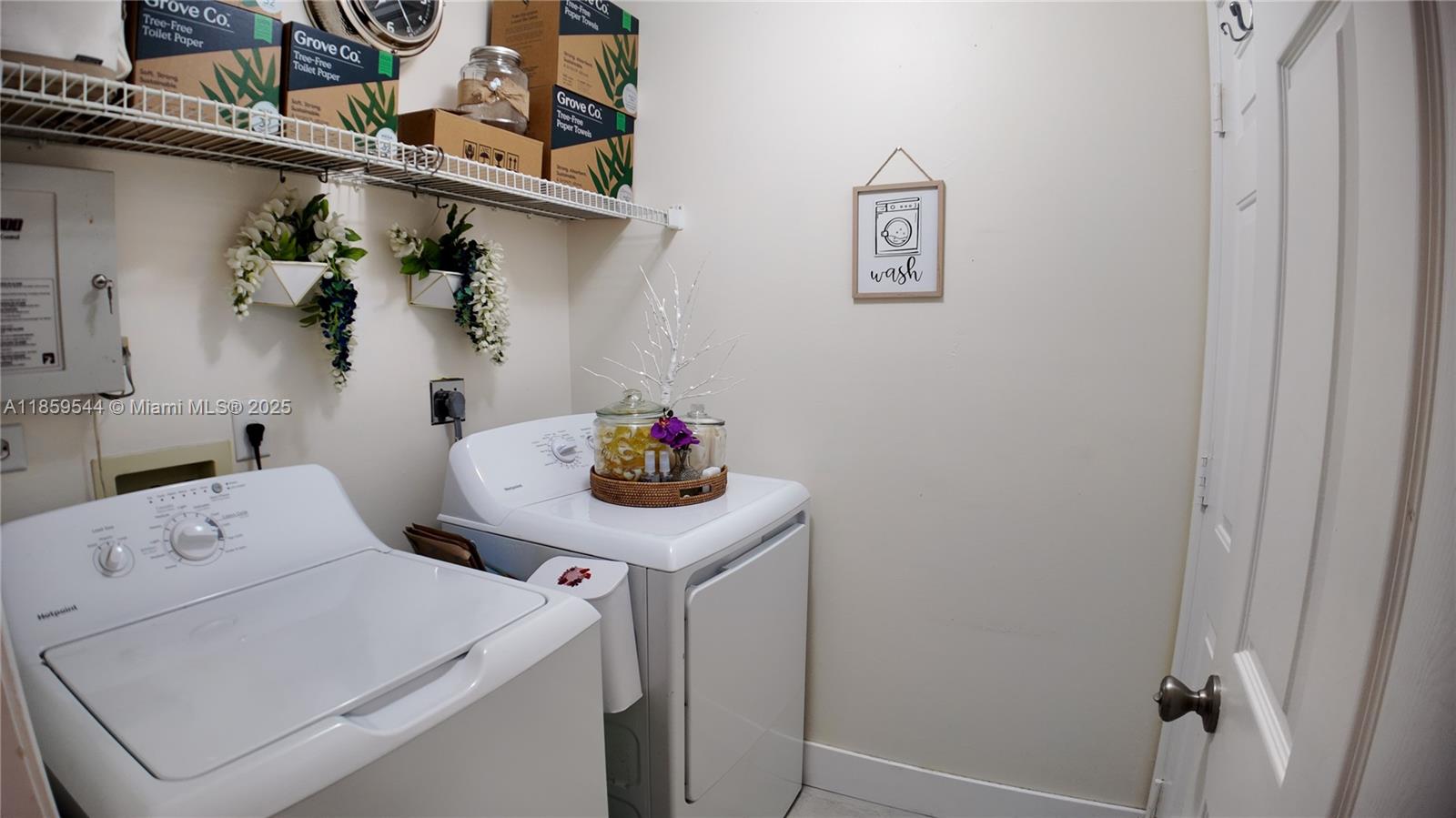 KEYS-GATE NO 2 - Residential