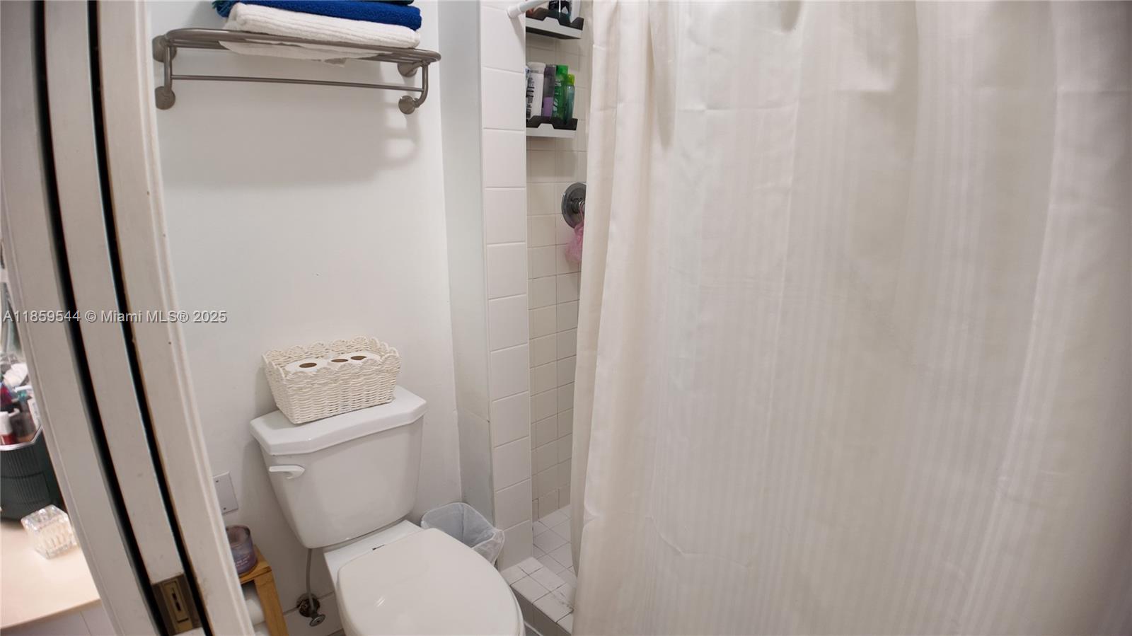 KEYS-GATE NO 2 - Residential