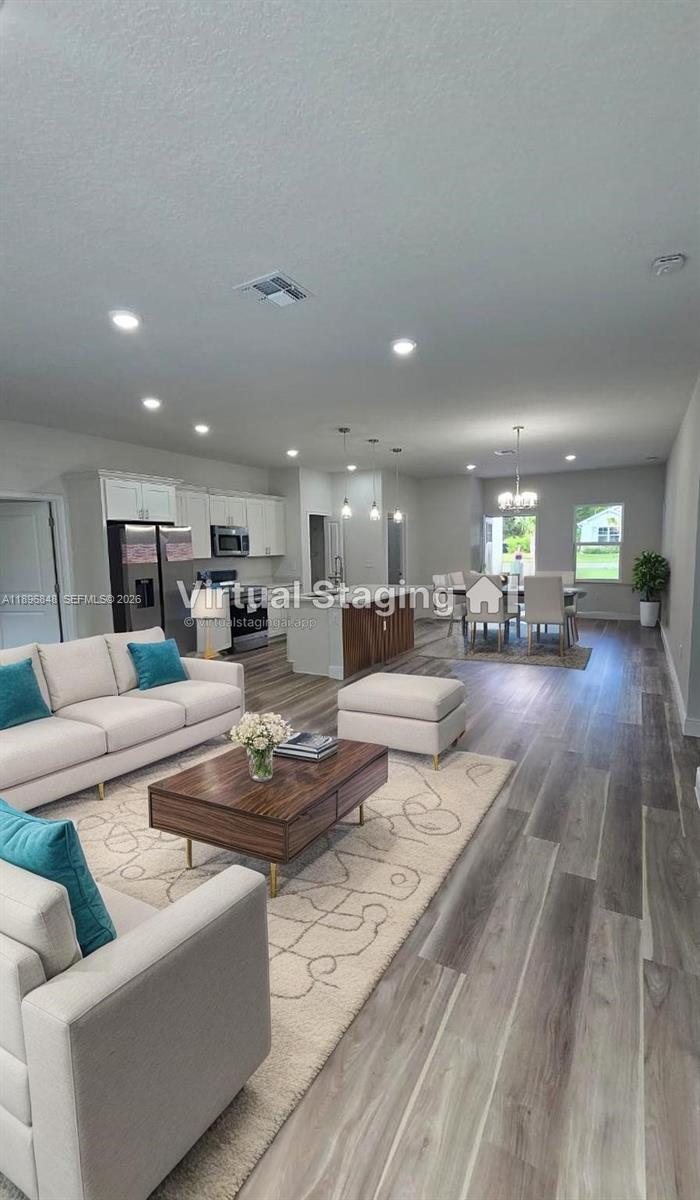 MARION OAKS UN FOUR - Residential