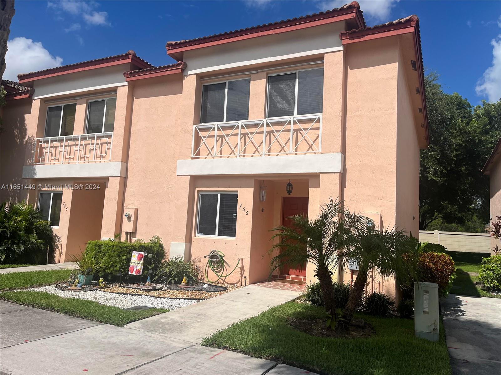 View Pembroke Pines, FL 33029 townhome