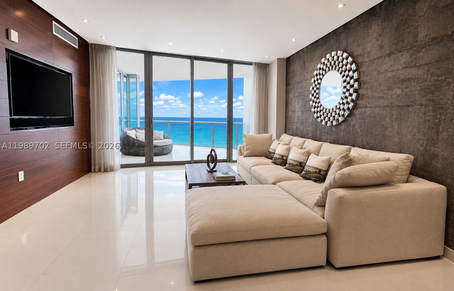 17121 Collins Ave 1905