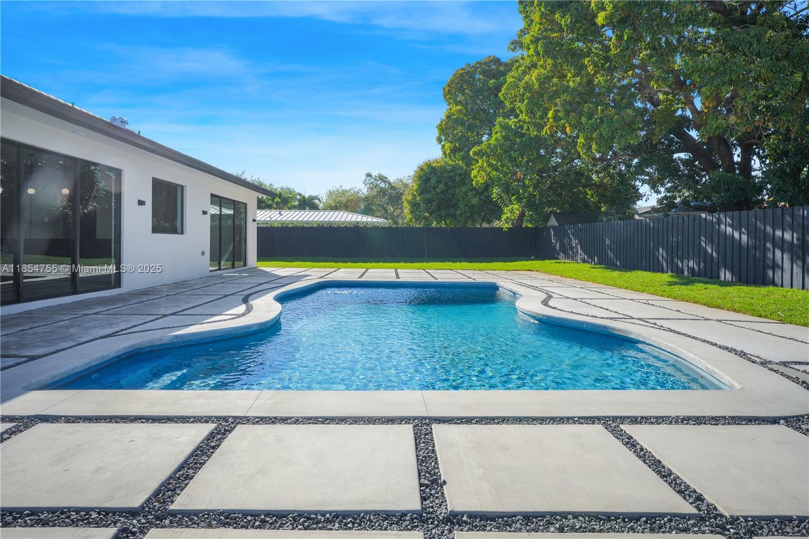 PINEWOOD ESTATES FIRST AD - Residential Lease