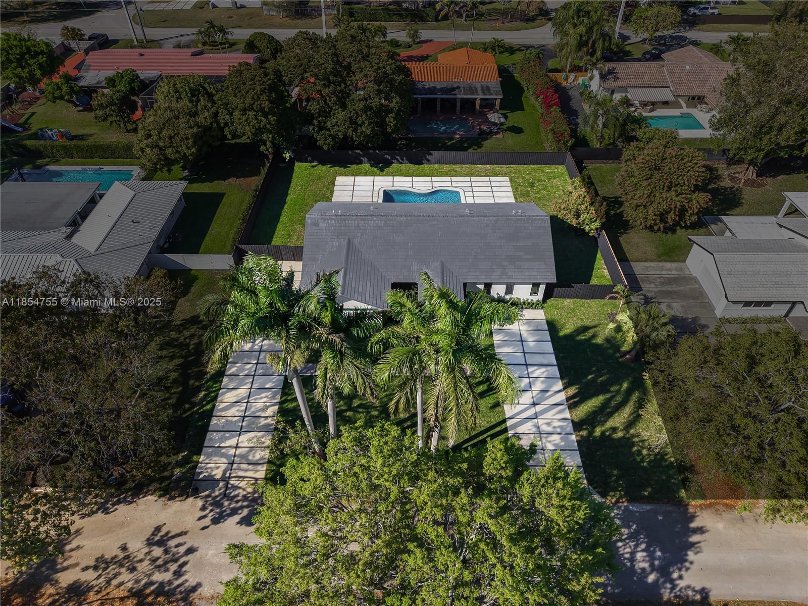 PINEWOOD ESTATES FIRST AD - Residential Lease