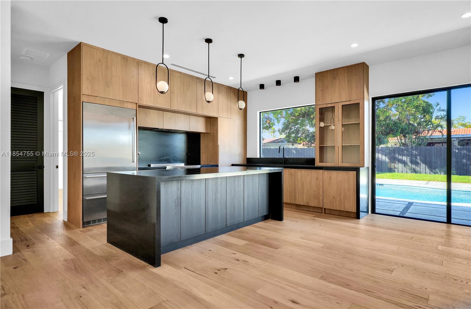 PINEWOOD ESTATES FIRST AD - Residential Lease