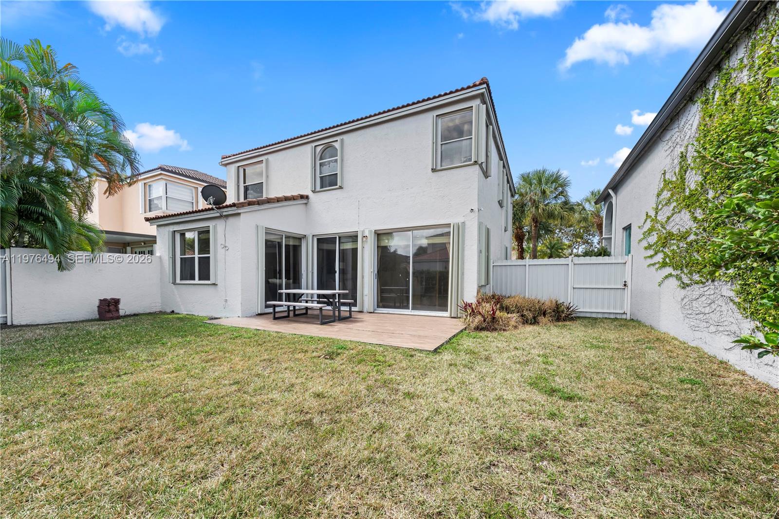 TOWNGATE - Residential Lease