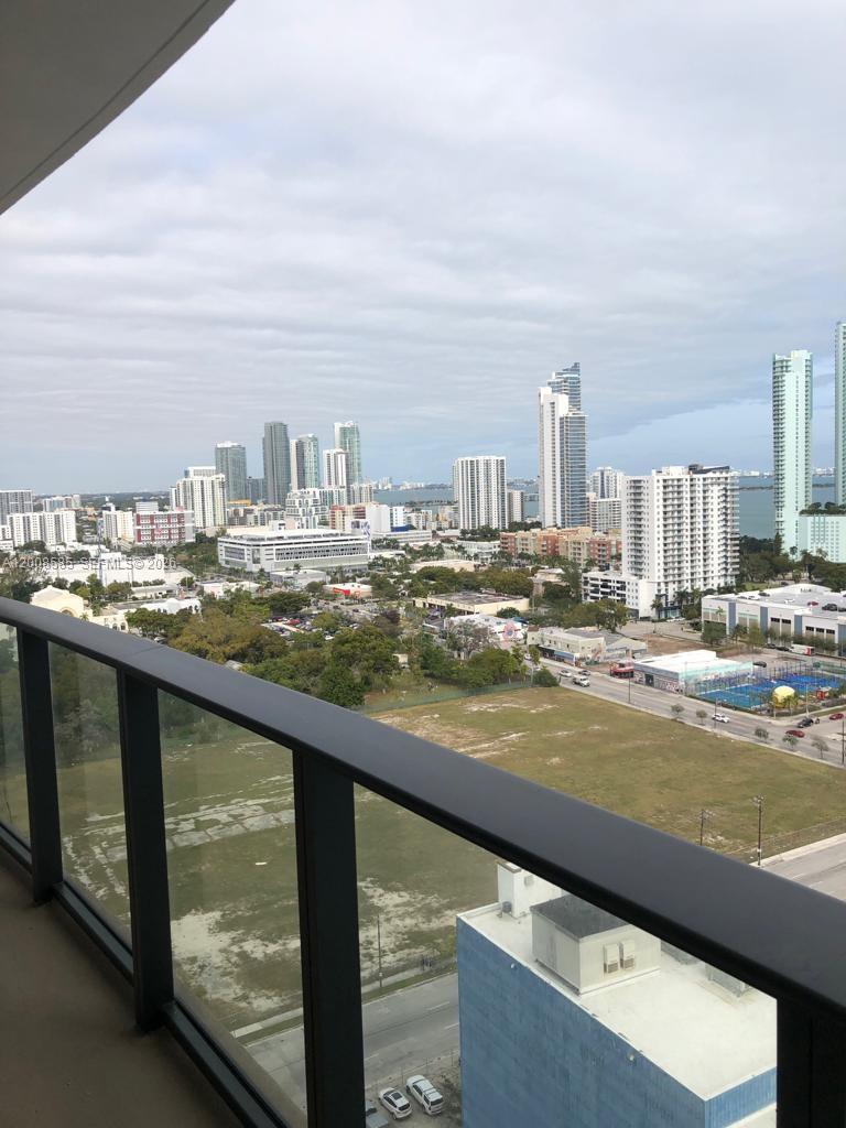 CANVAS CONDO - Residential