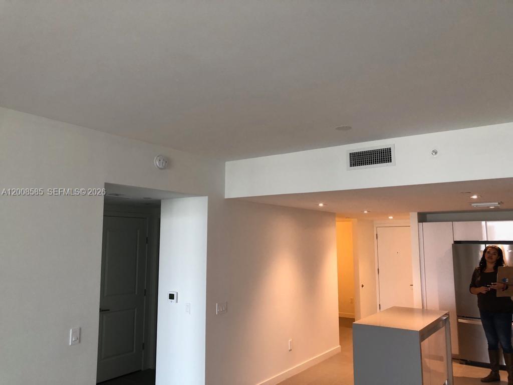 CANVAS CONDO - Residential