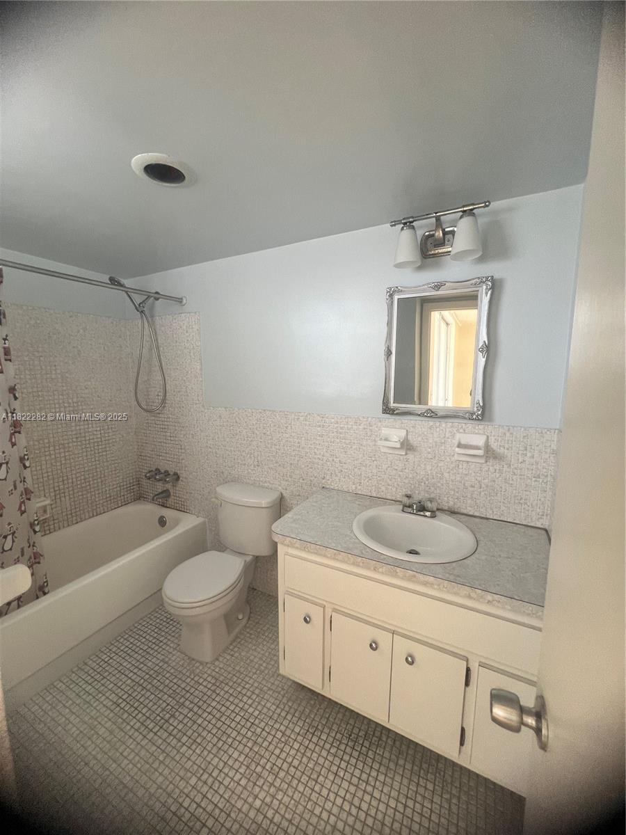 1475 TERRA TOWERS CONDO - Residential