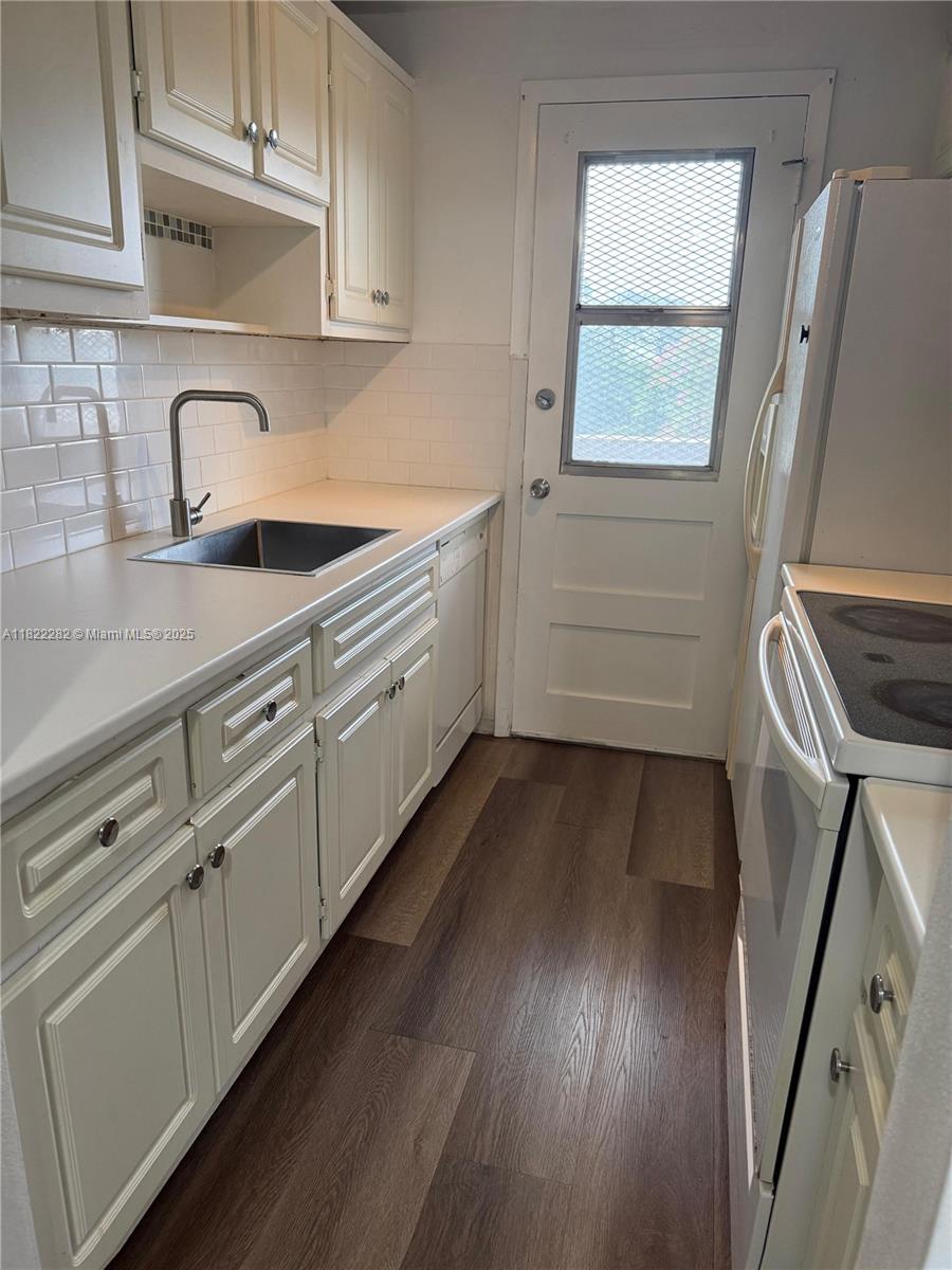 1475 TERRA TOWERS CONDO - Residential