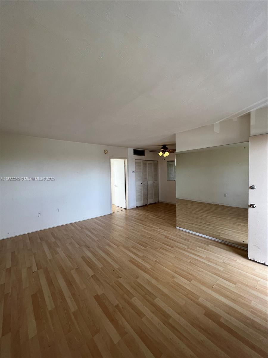 1475 Ne 125th Ter 511B, North Miami, Miami-Dade County, Florida - 1 Bedrooms  
1 Bathrooms - 