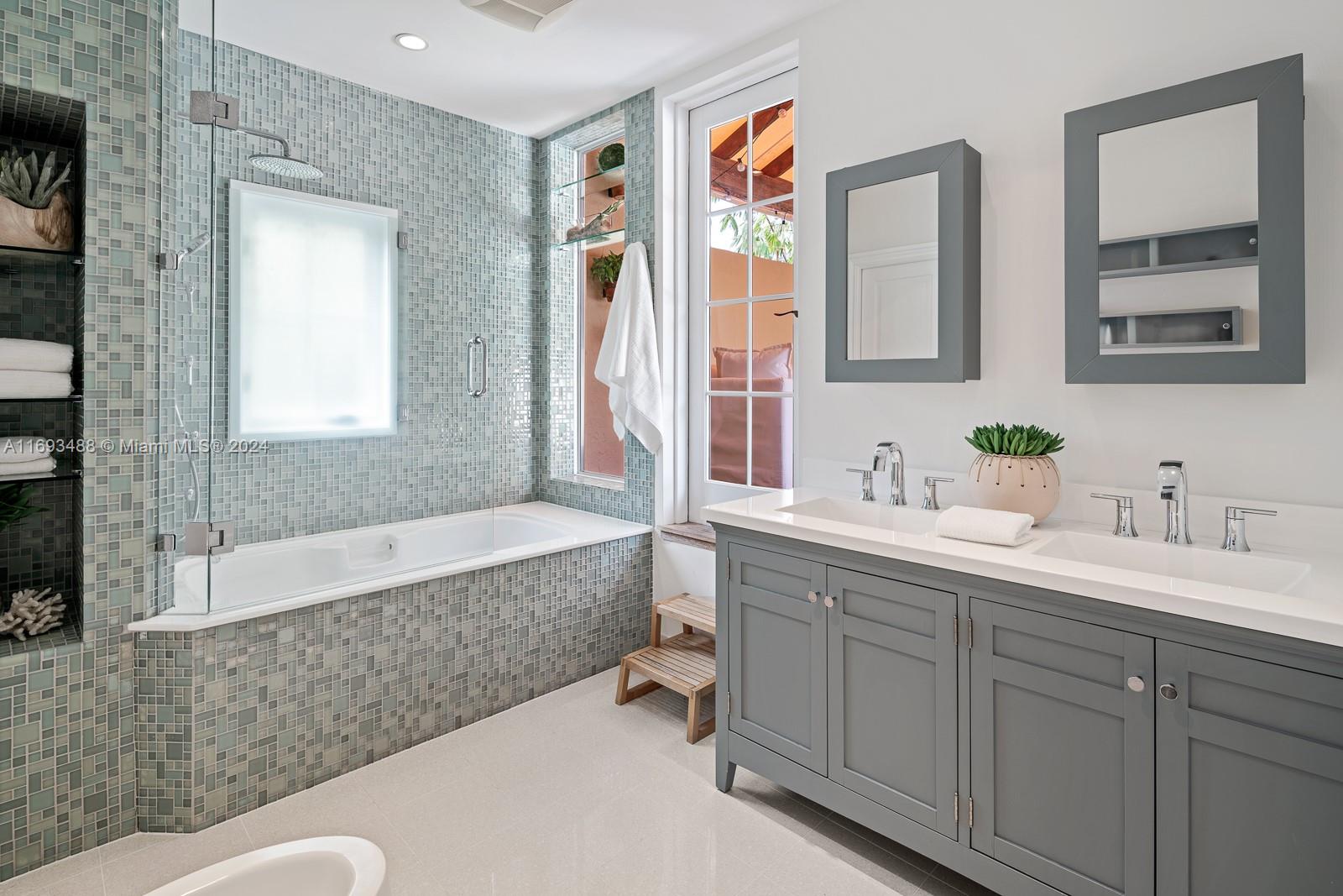 CORAL GABLES SEC B - Residential