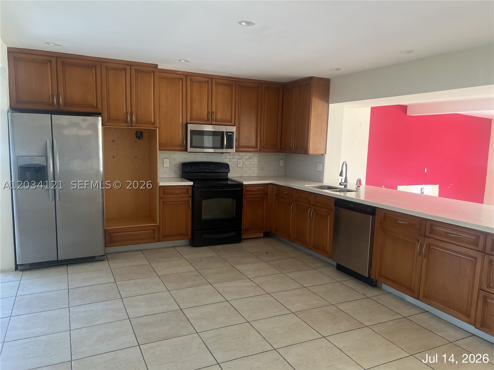 18715 NE 18th Ave, Miami FL 33179