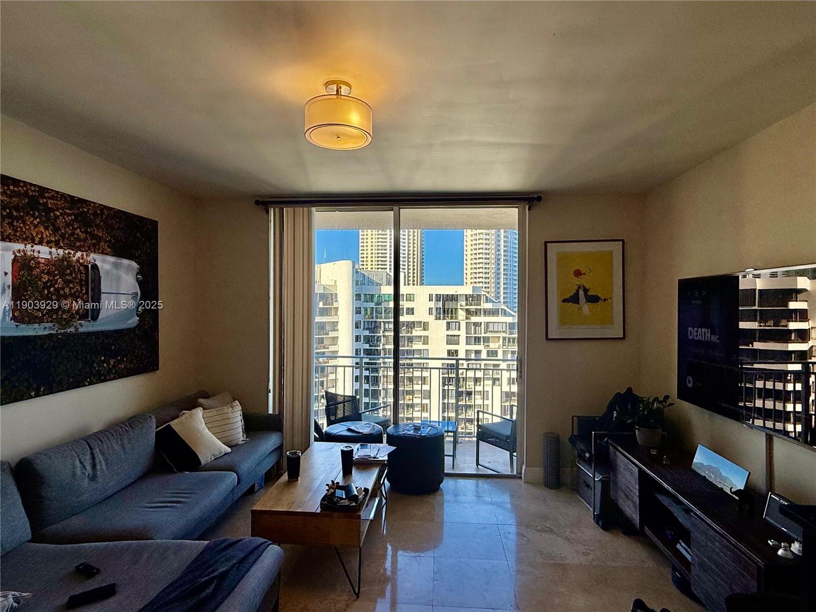 ISOLA CONDO - Residential