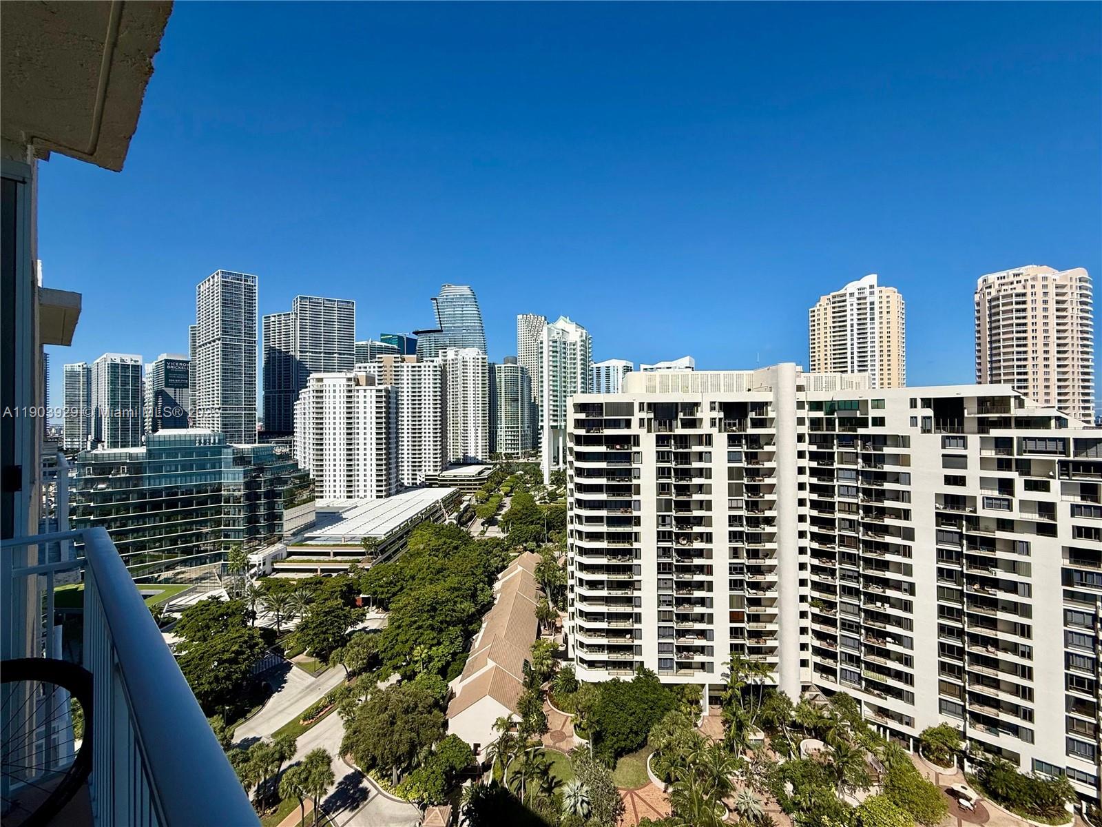 ISOLA CONDO - Residential