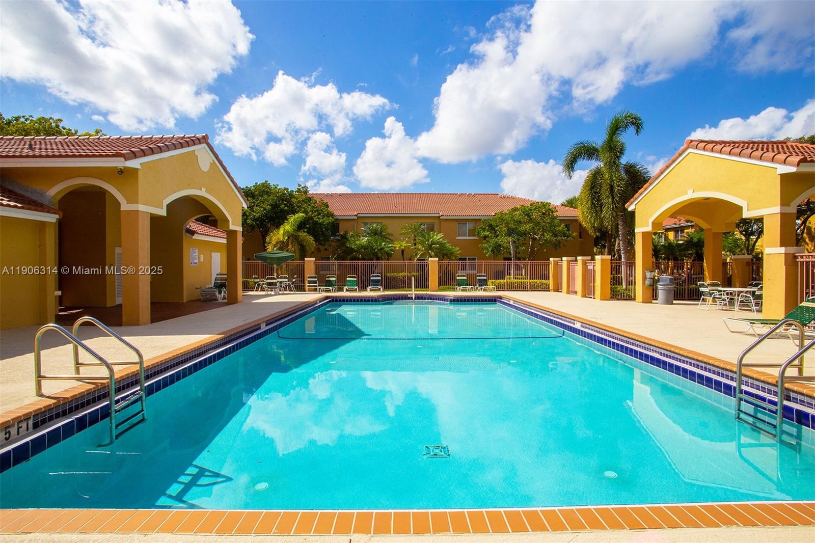 COVE AT FRENCH VILLAS - Residential