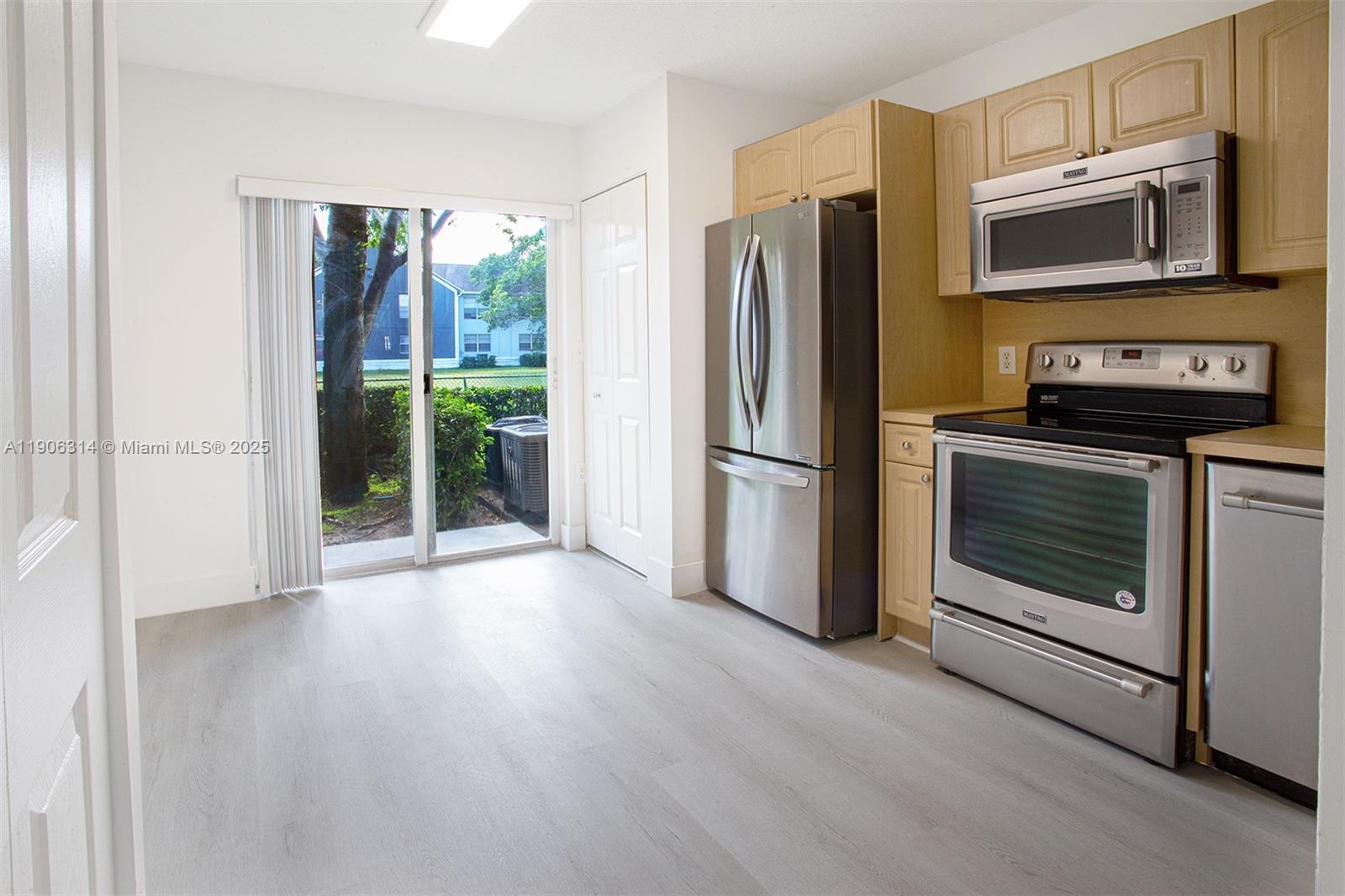 COVE AT FRENCH VILLAS - Residential