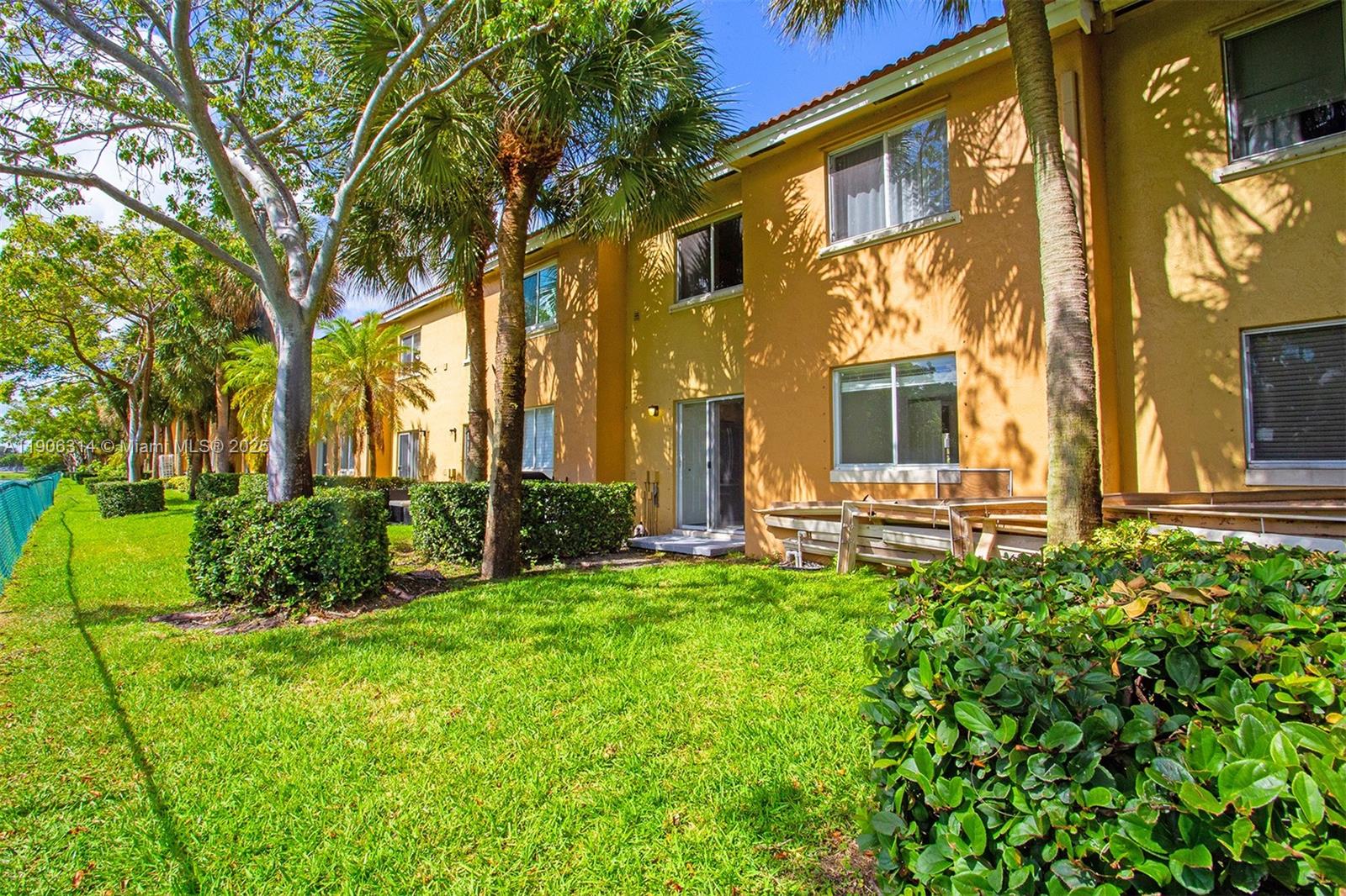 COVE AT FRENCH VILLAS - Residential