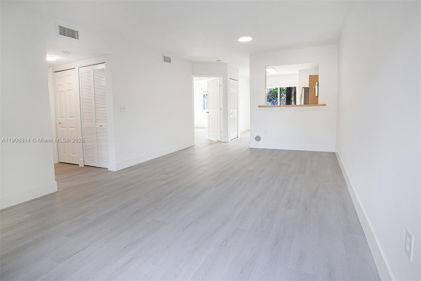 COVE AT FRENCH VILLAS - Residential