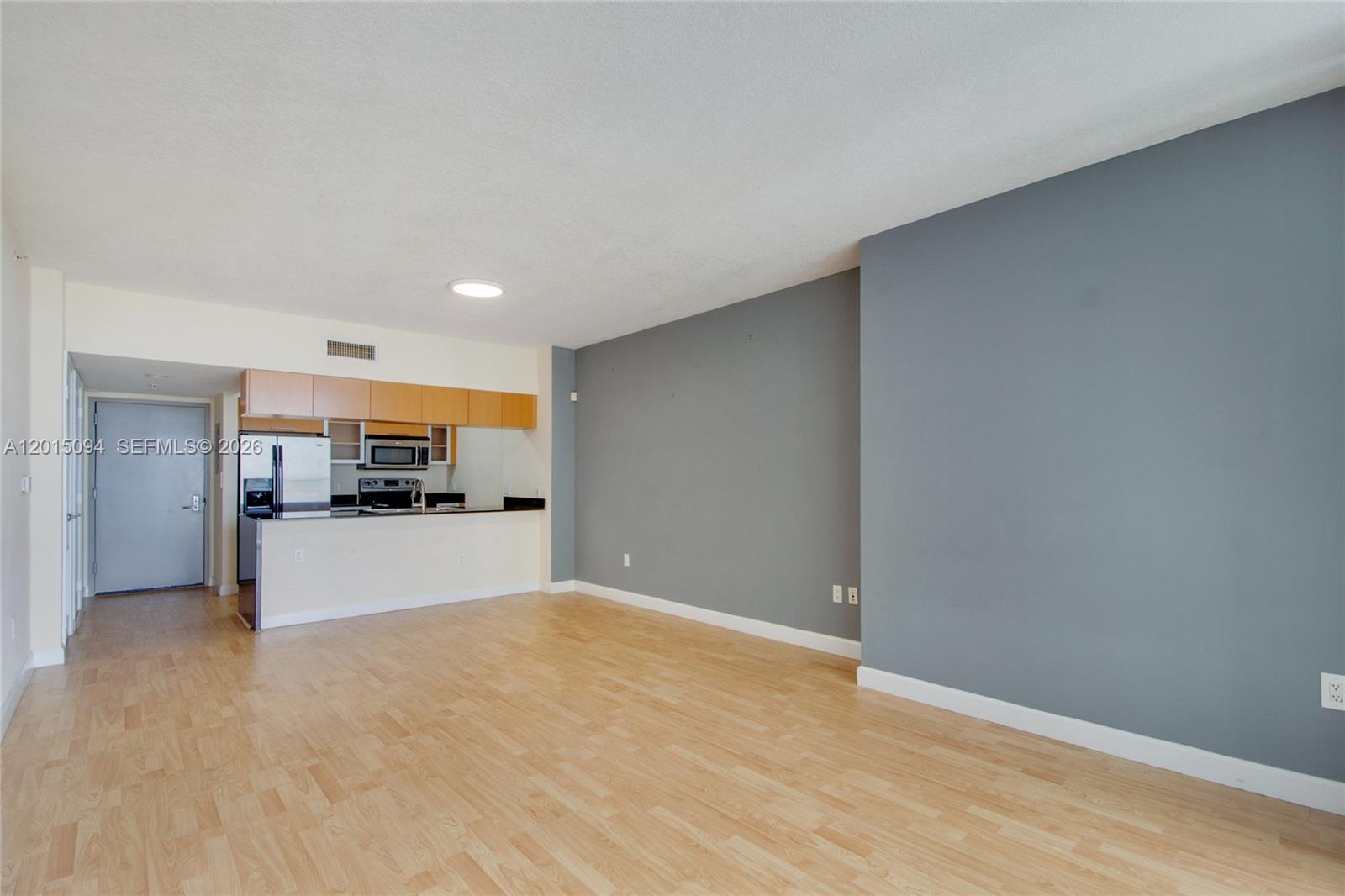1750 N Bayshore Dr 3111
