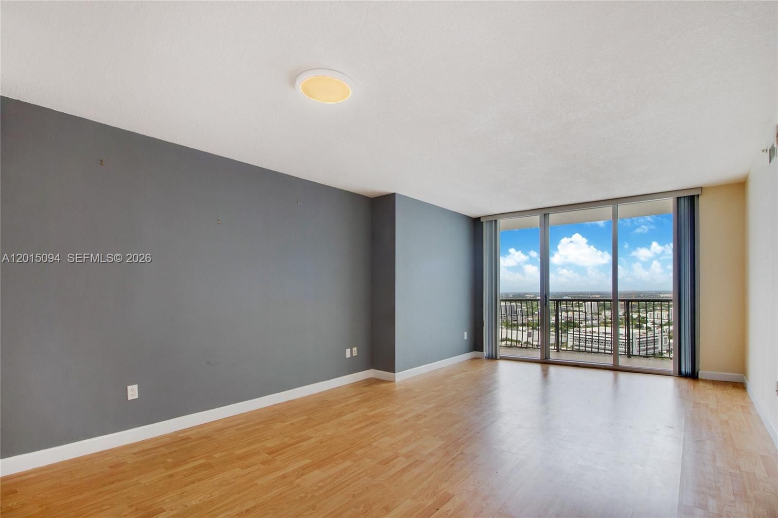 1750 N Bayshore Dr 3111