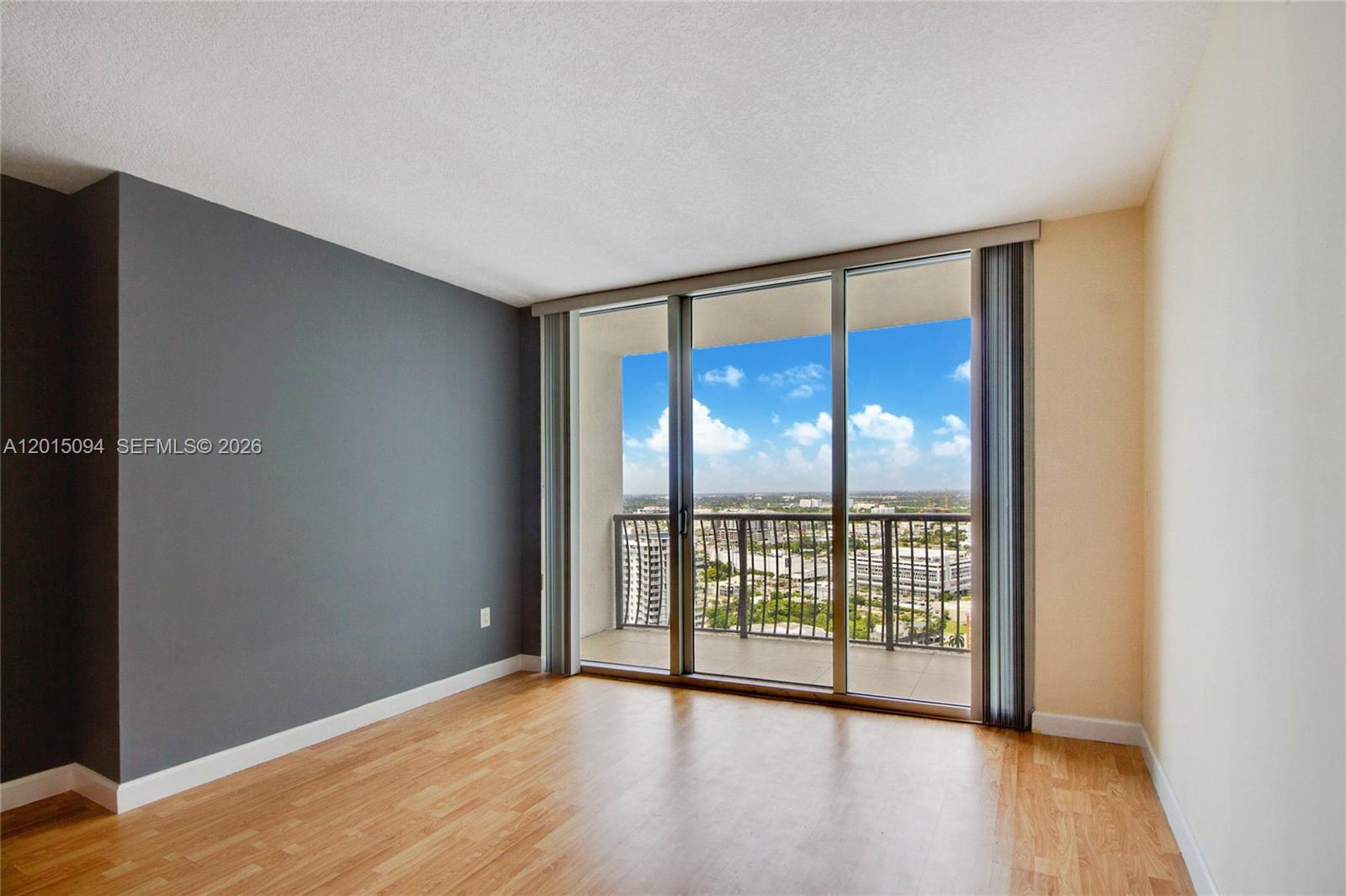 1750 N Bayshore Dr 3111