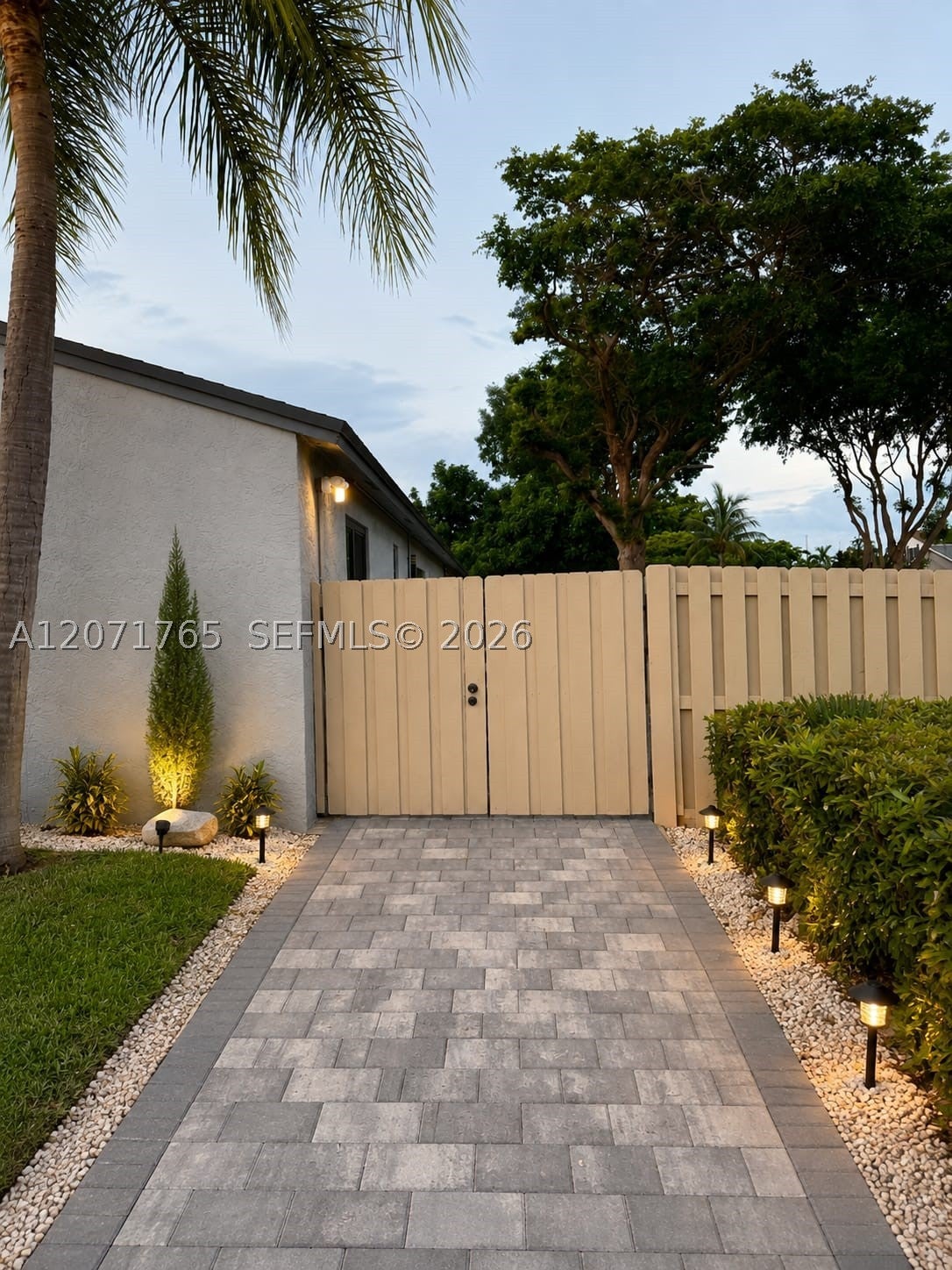 8601 NW 192nd Ter