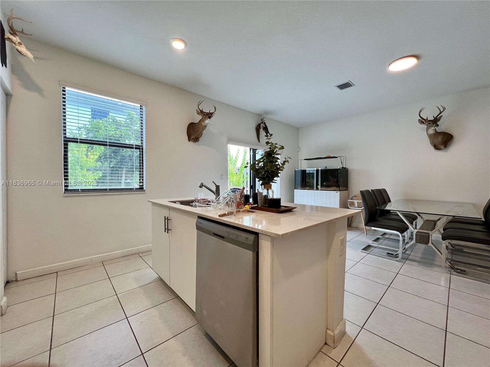 PINE ISLE - Residential