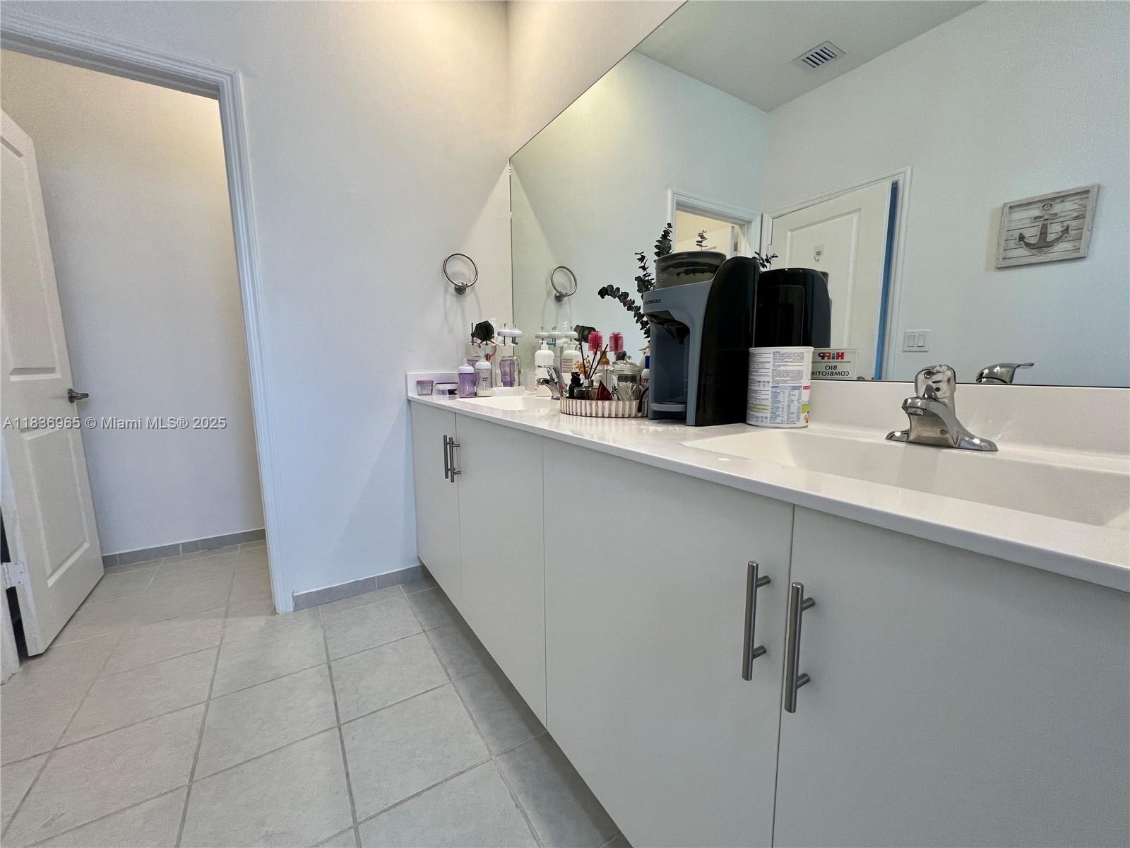 PINE ISLE - Residential