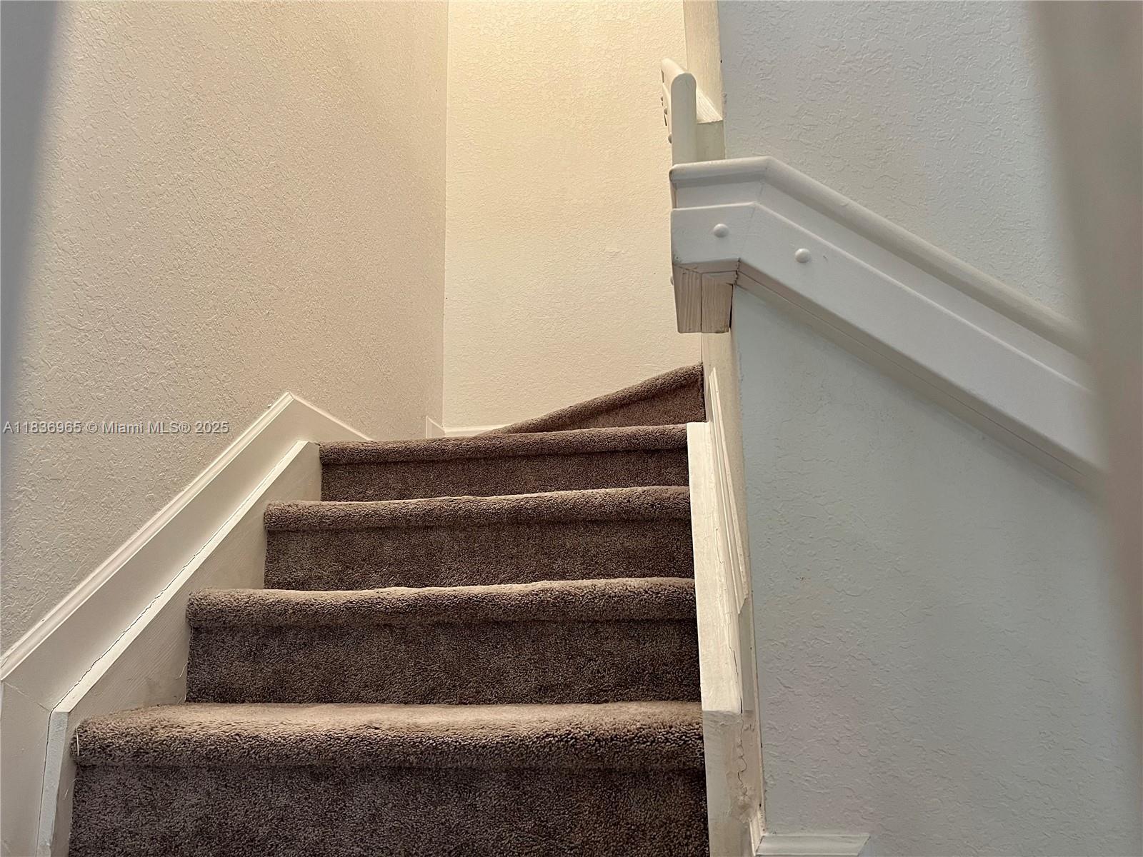 PINE ISLE - Residential