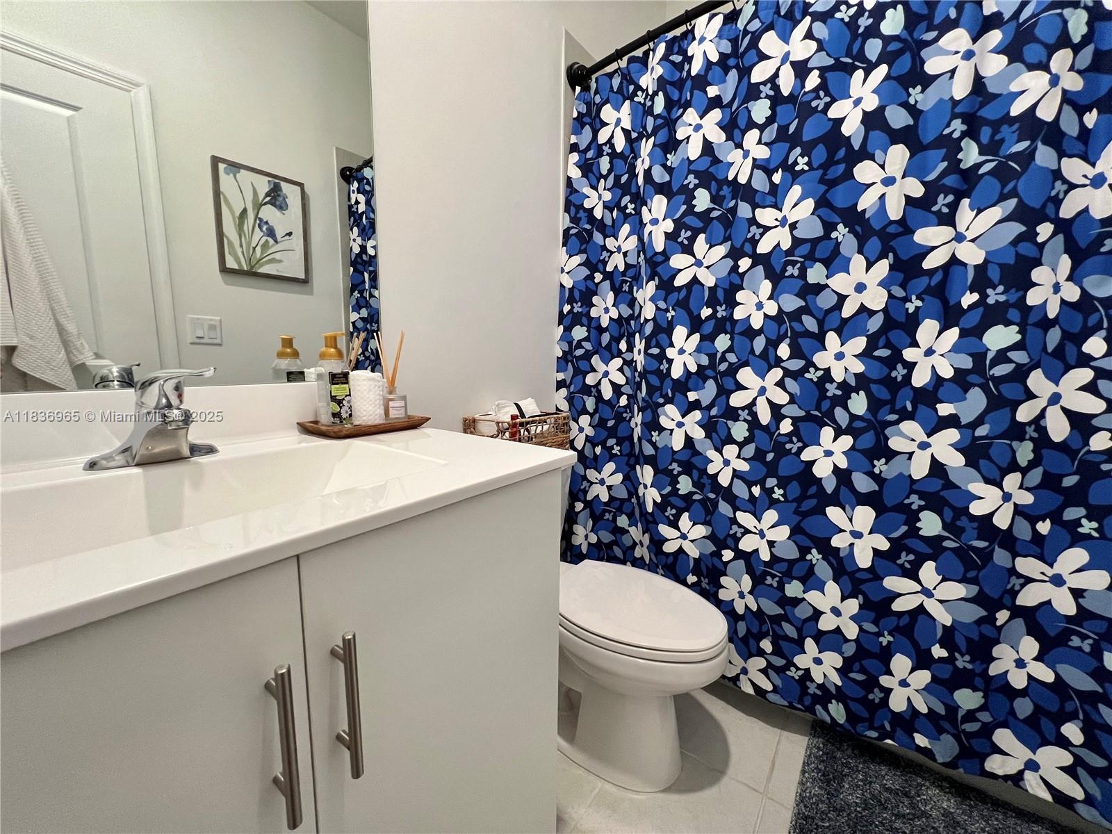 PINE ISLE - Residential