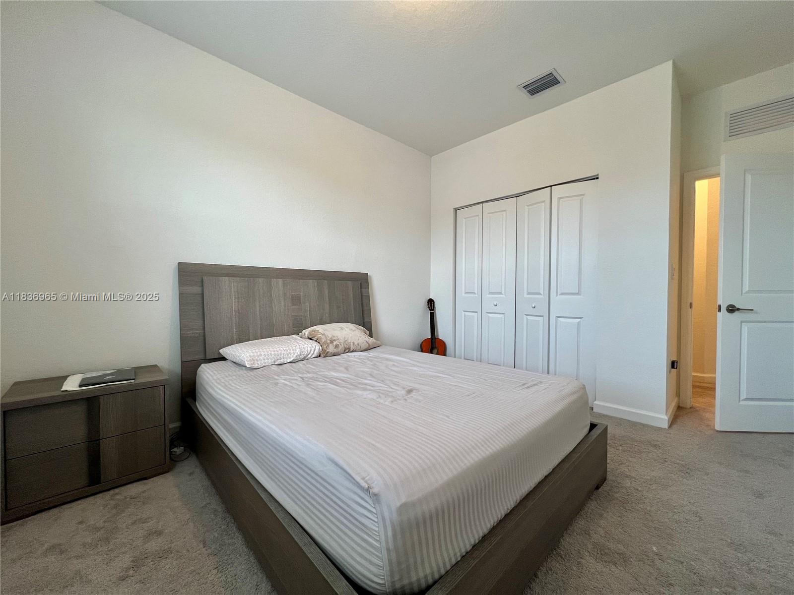 PINE ISLE - Residential