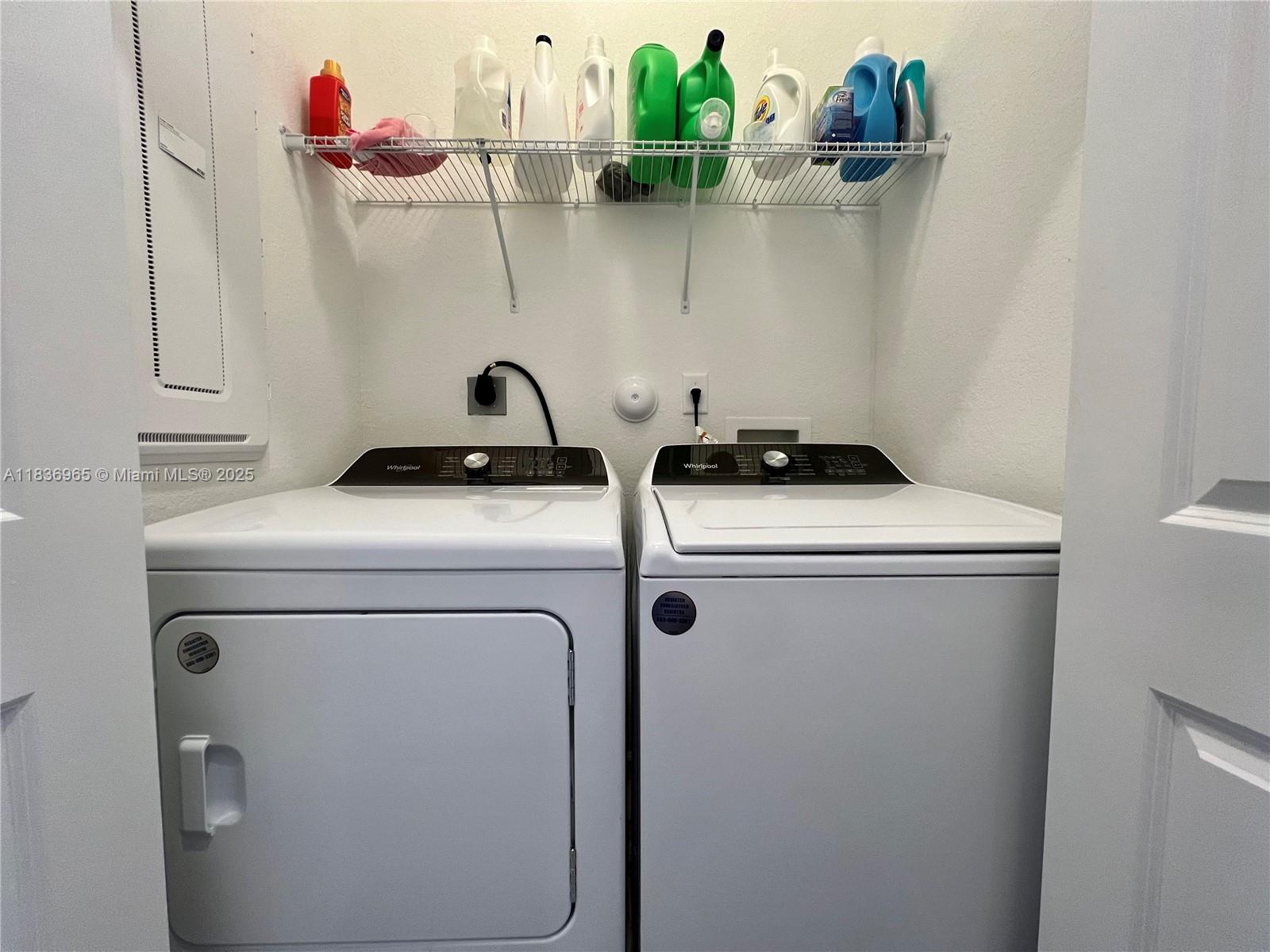 PINE ISLE - Residential