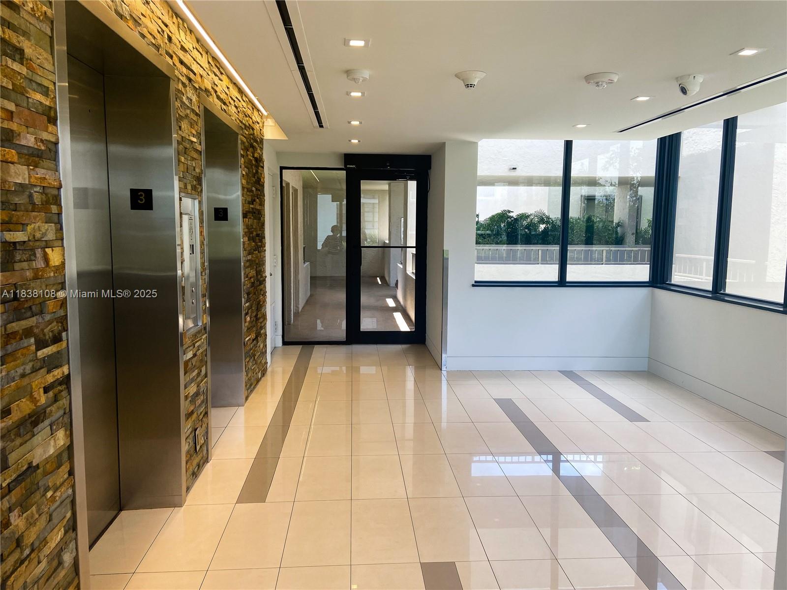 KEY COLONY NO 4 CONDO - Residential Lease